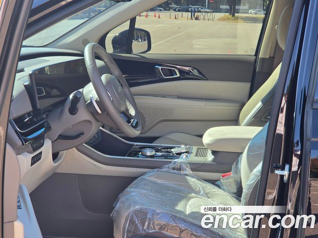 Kia Canival 2024 — photo 9
