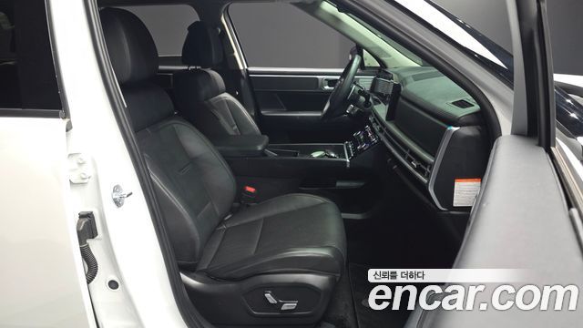 Hyundai Santafe 2025 — photo 16