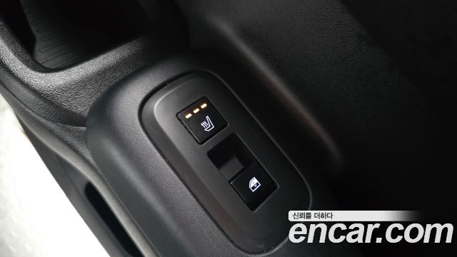 Hyundai Santafe 2025 — photo 28