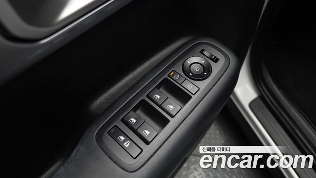 Hyundai Santafe 2025 — photo 29