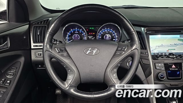 Hyundai Sonata 2013 — photo 19