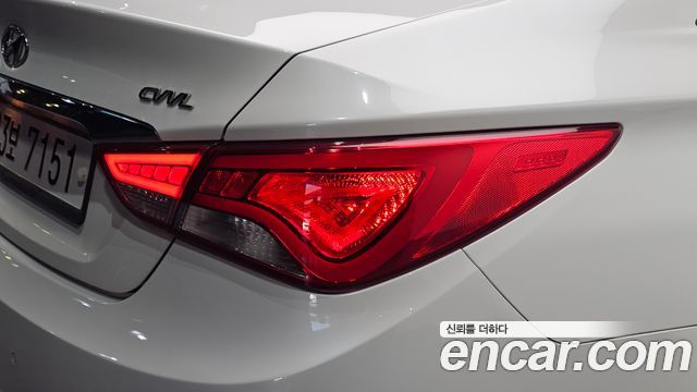 Hyundai Sonata 2013 — photo 9