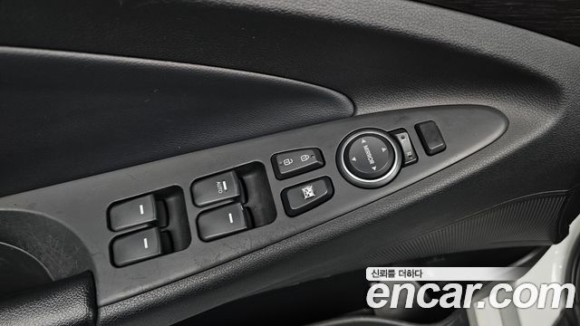 Hyundai Sonata 2013 — photo 29