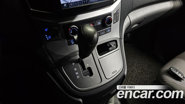 Hyundai Starex 2018 — photo 9
