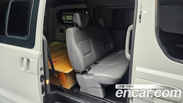 Hyundai Starex 2018 — photo 11