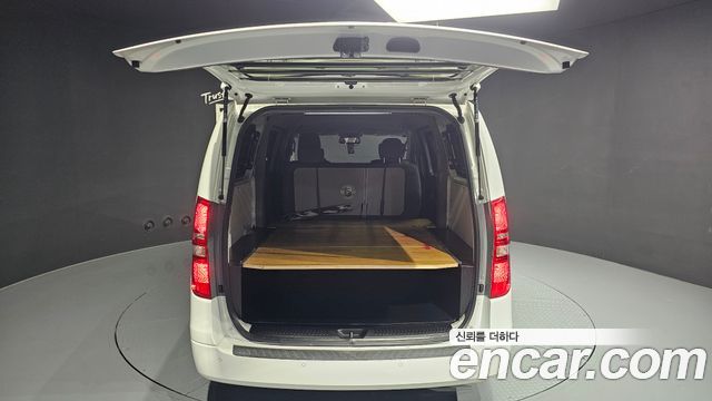 Hyundai Starex 2018 — photo 20