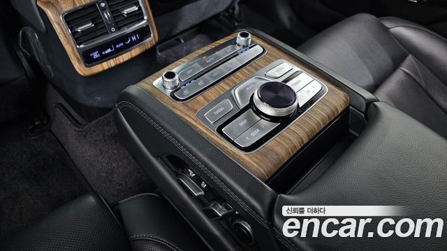 Kia K9 2022 — photo 19