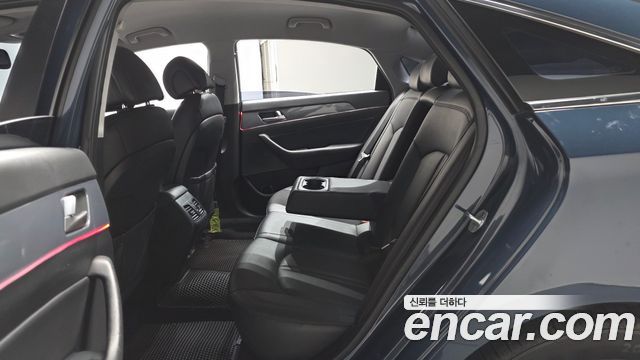 Hyundai Sonata 2016 — photo 18