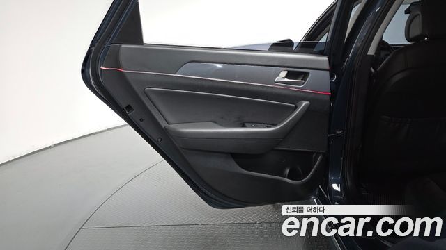 Hyundai Sonata 2016 — photo 15