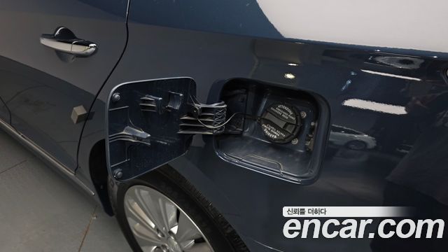 Hyundai Sonata 2016 — photo 36