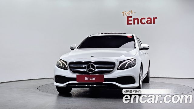 Mercedes-Benz E-Class 2018 — photo 3