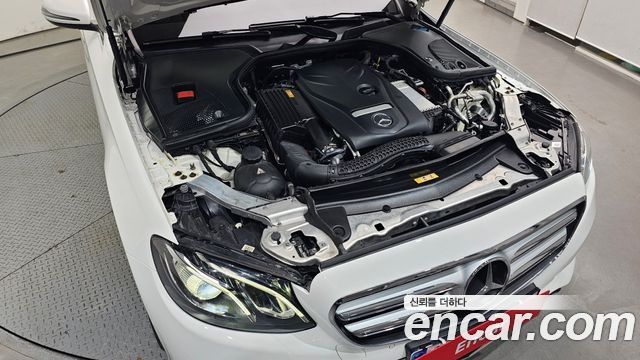 Mercedes-Benz E-Class 2018 — photo 6