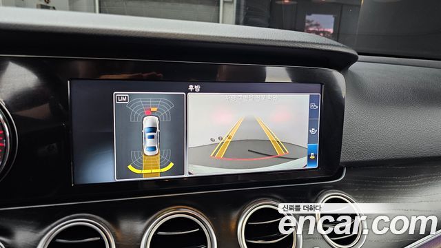 Mercedes-Benz E-Class 2018 — photo 20