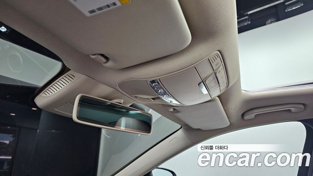 Mercedes-Benz E-Class 2018 — photo 27