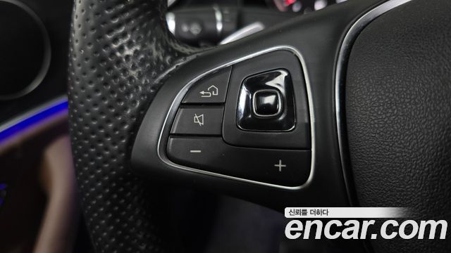 Mercedes-Benz E-Class 2018 — photo 28