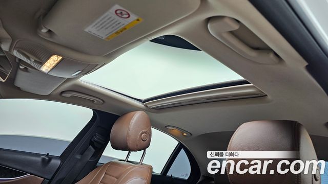 Mercedes-Benz E-Class 2018 — photo 29