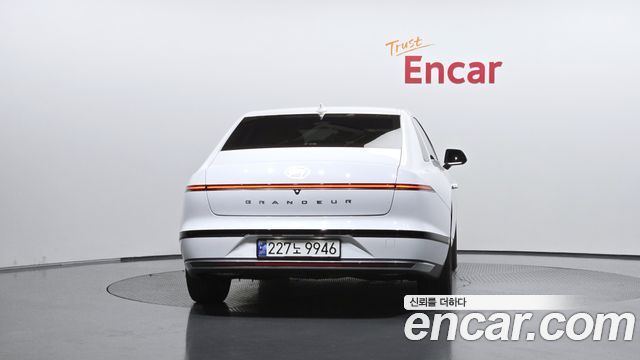 Hyundai Grandeur 2023 — photo 4