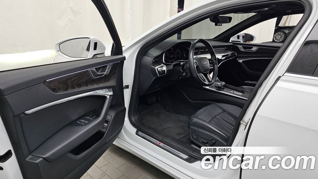 Audi A6 2020 — photo 13