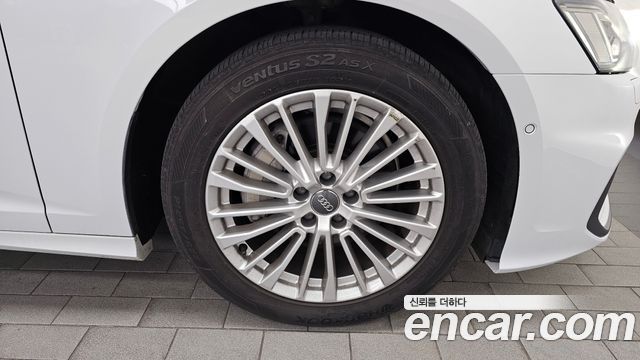 Audi A6 2020 — photo 7
