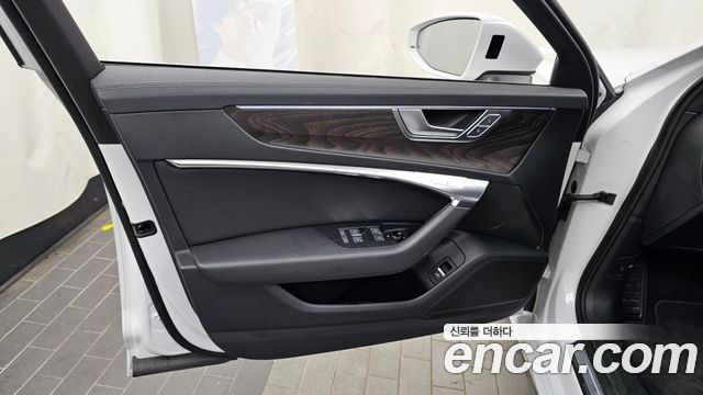 Audi A6 2020 — photo 14