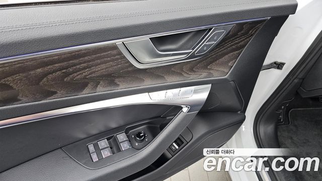 Audi A6 2020 — photo 35