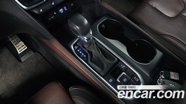 Hyundai Santafe 2019 — photo 12