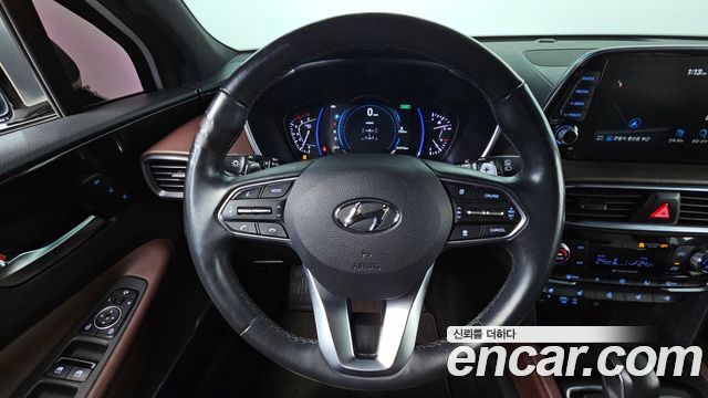 Hyundai Santafe 2019 — photo 17