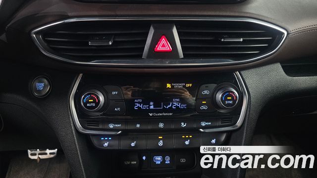 Hyundai Santafe 2019 — photo 21