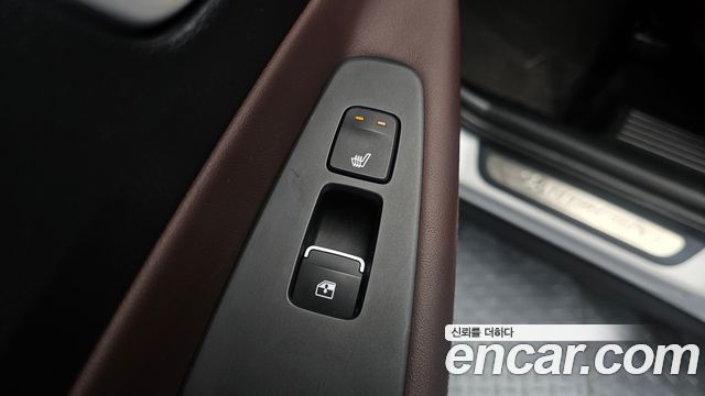 Hyundai Santafe 2019 — photo 24