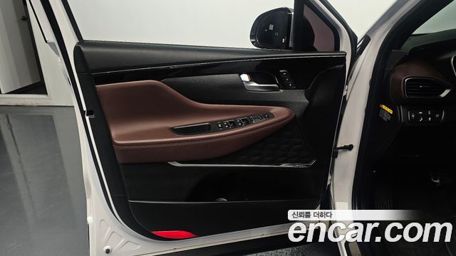 Hyundai Santafe 2019 — photo 14