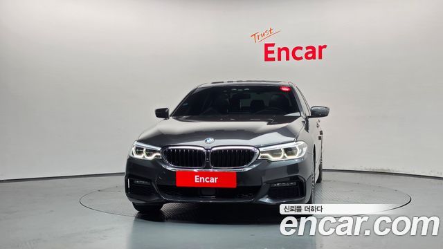 BMW 5-Series 2019 — photo 3