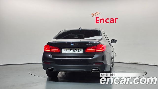 BMW 5-Series 2019 — photo 4