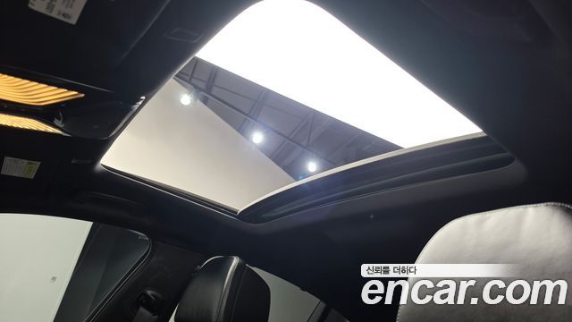 BMW 5-Series 2019 — photo 22