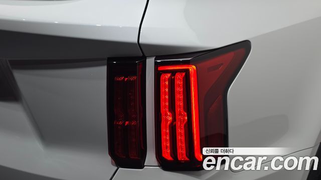 Kia Sorento 2023 — photo 9