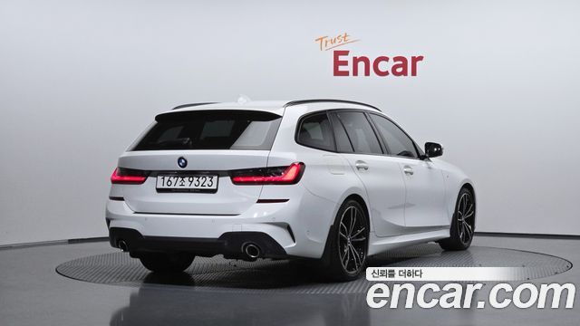 BMW 3-Series 2021 — photo 2
