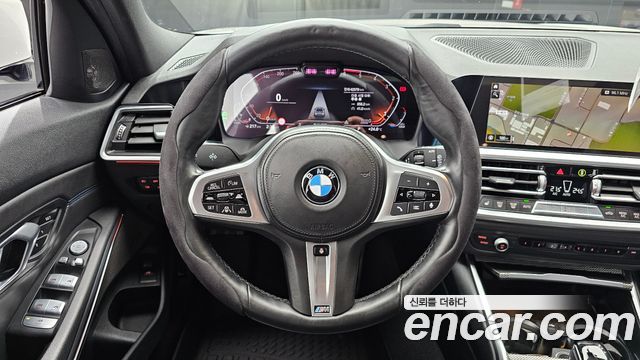 BMW 3-Series 2021 — photo 19
