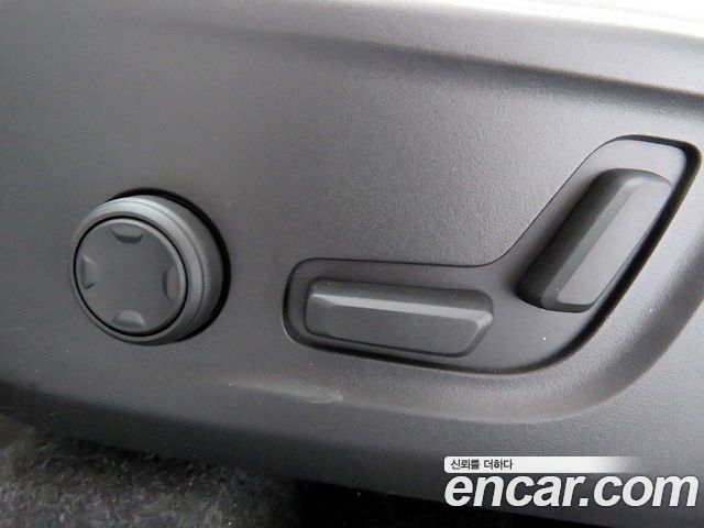 Volvo XC40 2025 — photo 20