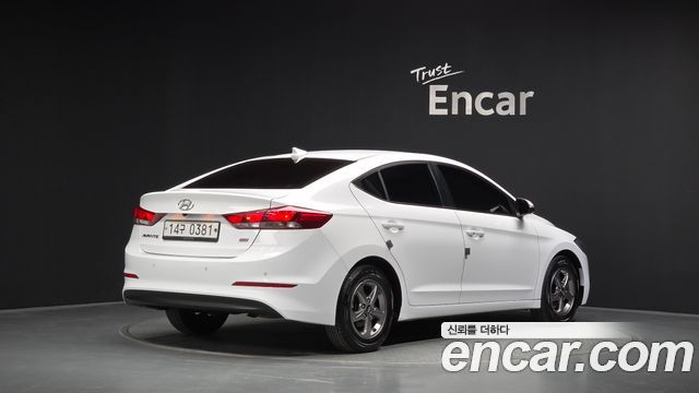 Hyundai AVANTE 2016 — photo 2
