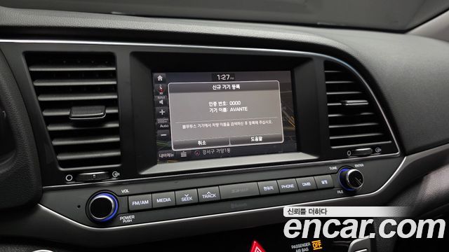 Hyundai AVANTE 2016 — photo 22