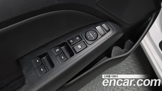 Hyundai AVANTE 2016 — photo 29