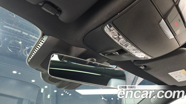 Mercedes-Benz E-Class 2023 — photo 28