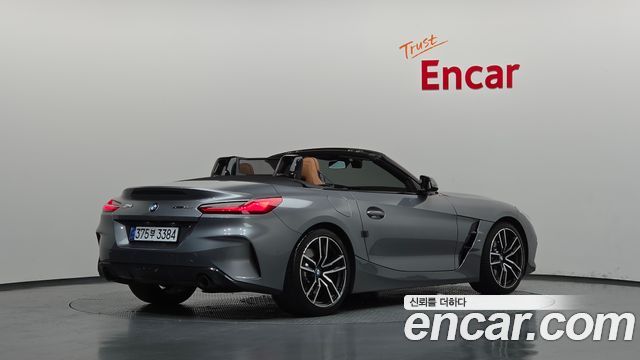 BMW Z4 2023 — photo 2