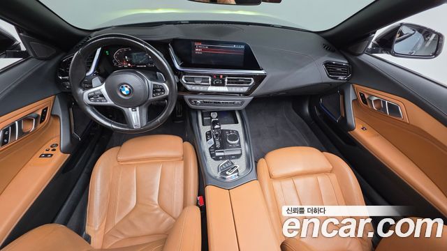 BMW Z4 2023 — photo 10