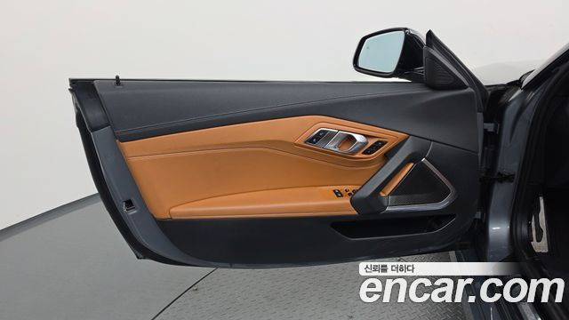 BMW Z4 2023 — photo 14