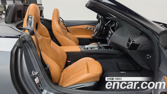 BMW Z4 2023 — photo 16