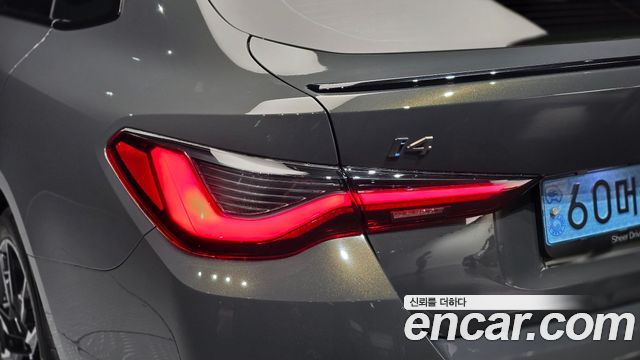 BMW i4 2024 — photo 9