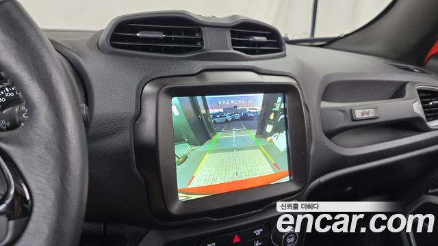 Jeep Renegade 2021 — photo 22