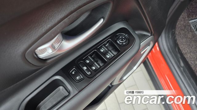 Jeep Renegade 2021 — photo 26