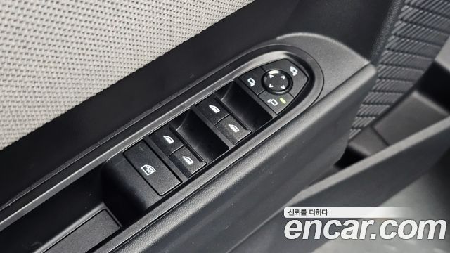 Mini Cooper 2025 — photo 32