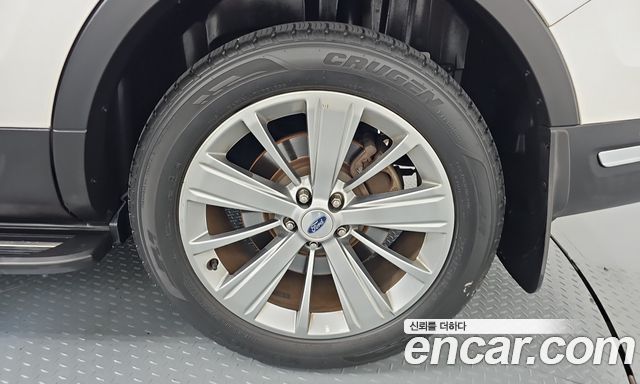 Ford Explorer 2018 — photo 7